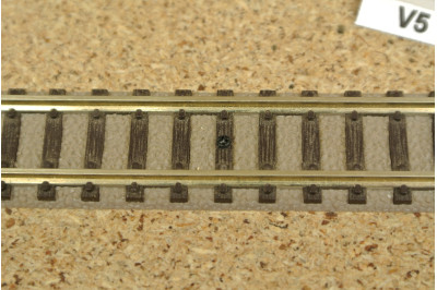 Sada pro šroubování kolejiva N a TT, vruty 1x8mm, 100ks + příslušenství