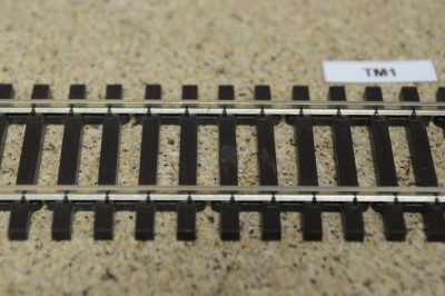 Opravný tmel pro zakrývání děr v kolejových pražcích, hnědá 1, 15g