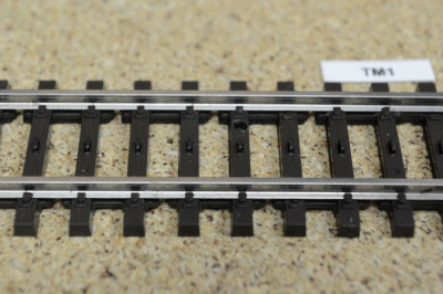 Opravný tmel pro zakrývání děr v kolejových pražcích, hnědá 1, 15g