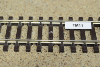 Opravný tmel pro zakrývání děr v kolejových pražcích, hnědá 4, 15g