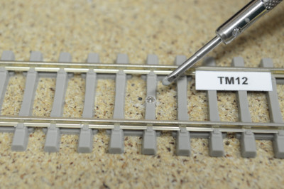 Opravný tmel pro zakrývání děr v kolejových pražcích, betonová 1, 15g